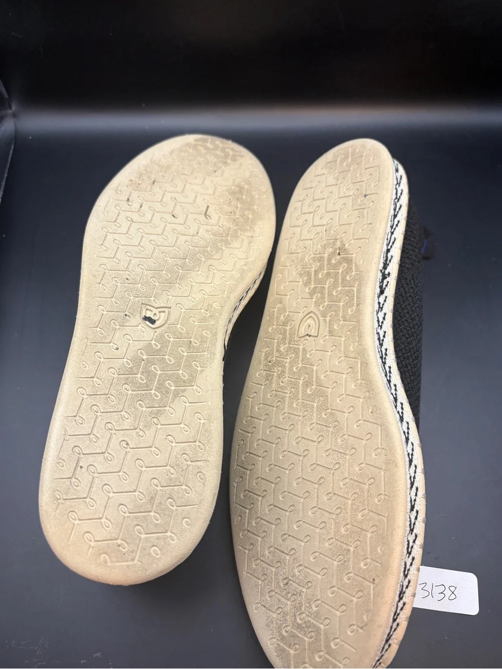Rothys Black knit Slip-On Espadrille Flats EUC Size 8
